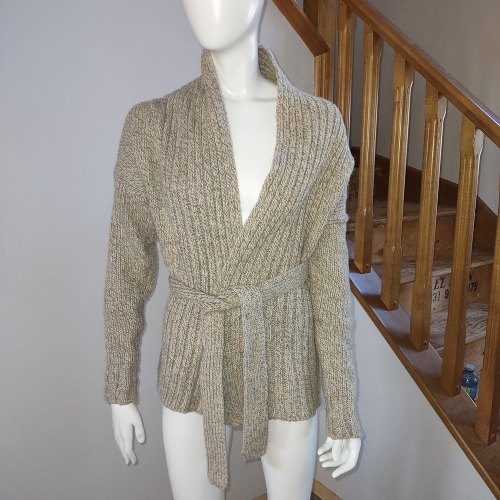 Bench sweater